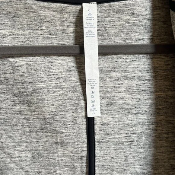 LULULEMON | Insculpt Reversible Hooded Vest Gray and Black Size 6 - Picture 5 of 7